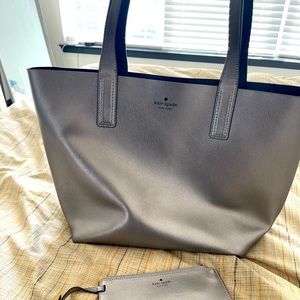 Silver (and reversible Navy) Kate Spade tote with matching wristlet